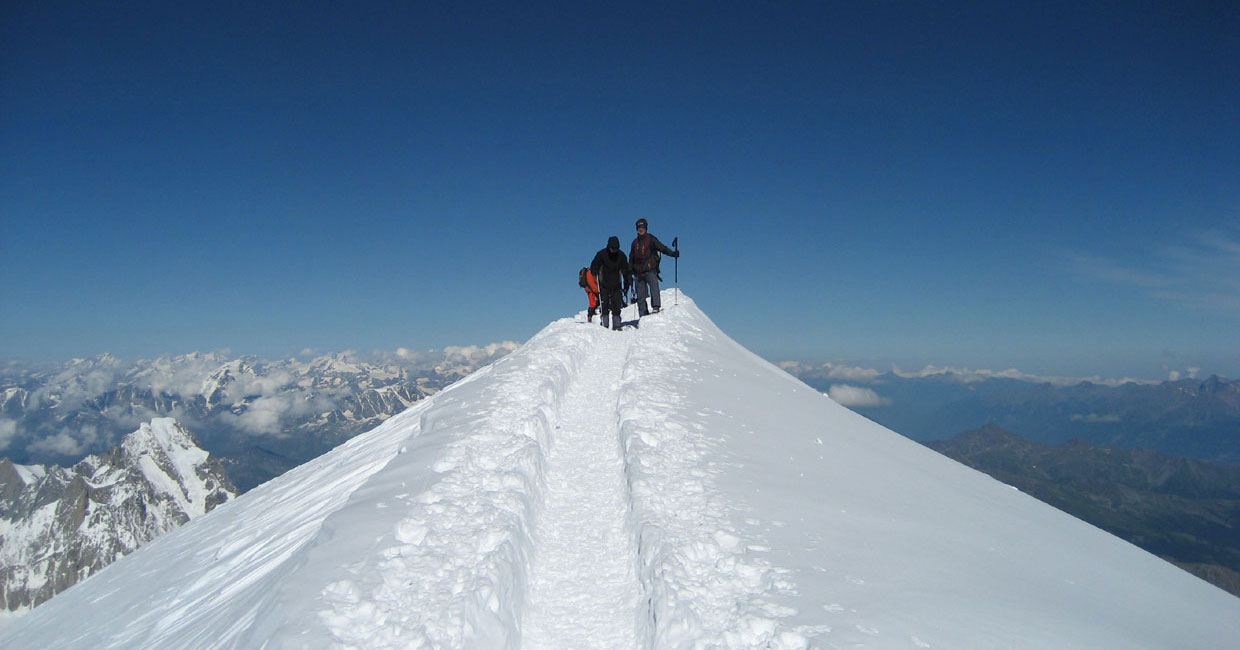 Mountain Experts - Programs - Mountaineering - Mont-Blanc