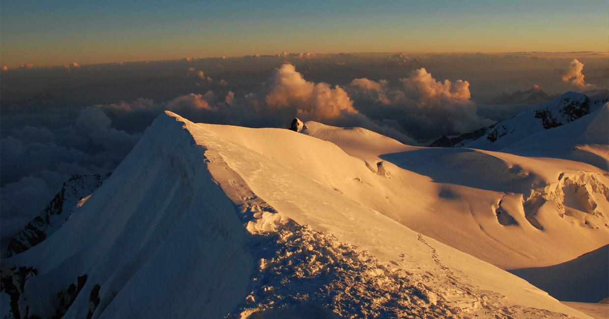 Mountain Experts - Programs - Mountaineering - Tour of Monte Rosa